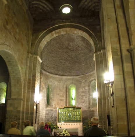 El templo románico y su capilla